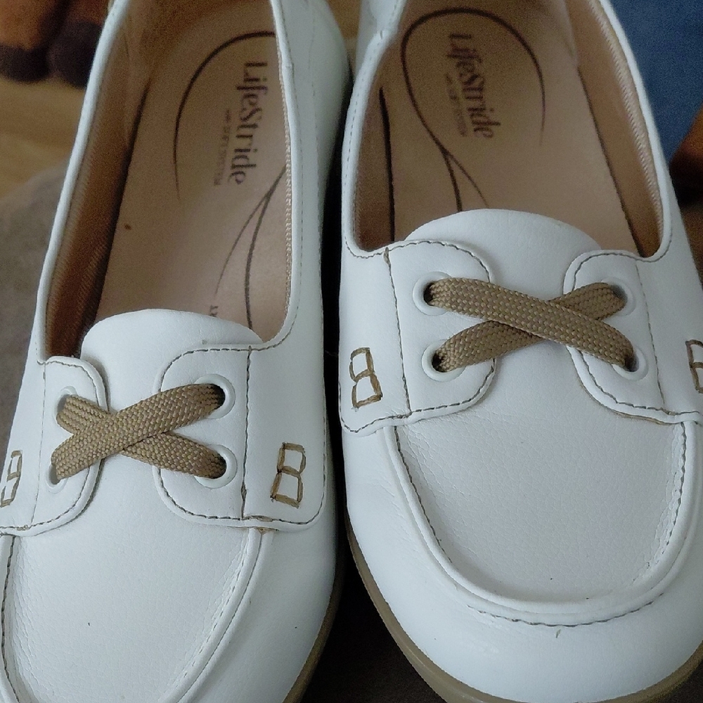 Nwot. Lifestride Size 6.5 Shoes